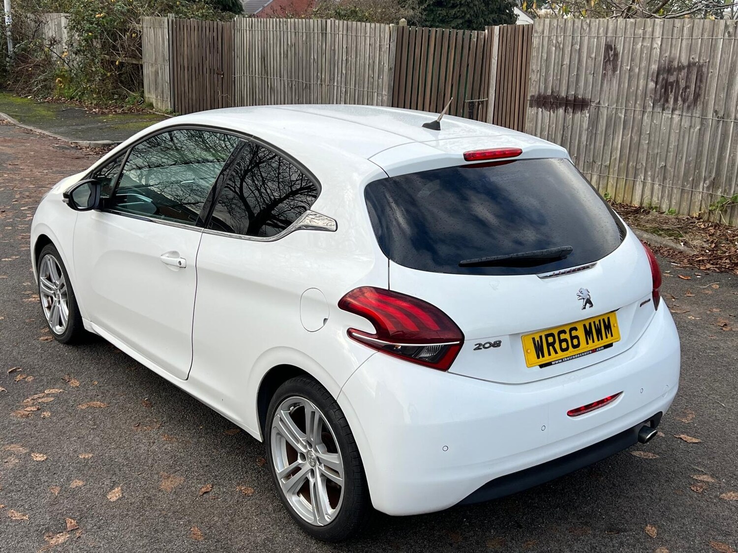 Used Peugeot 208 2016 for sale - 76574220: Photo 5