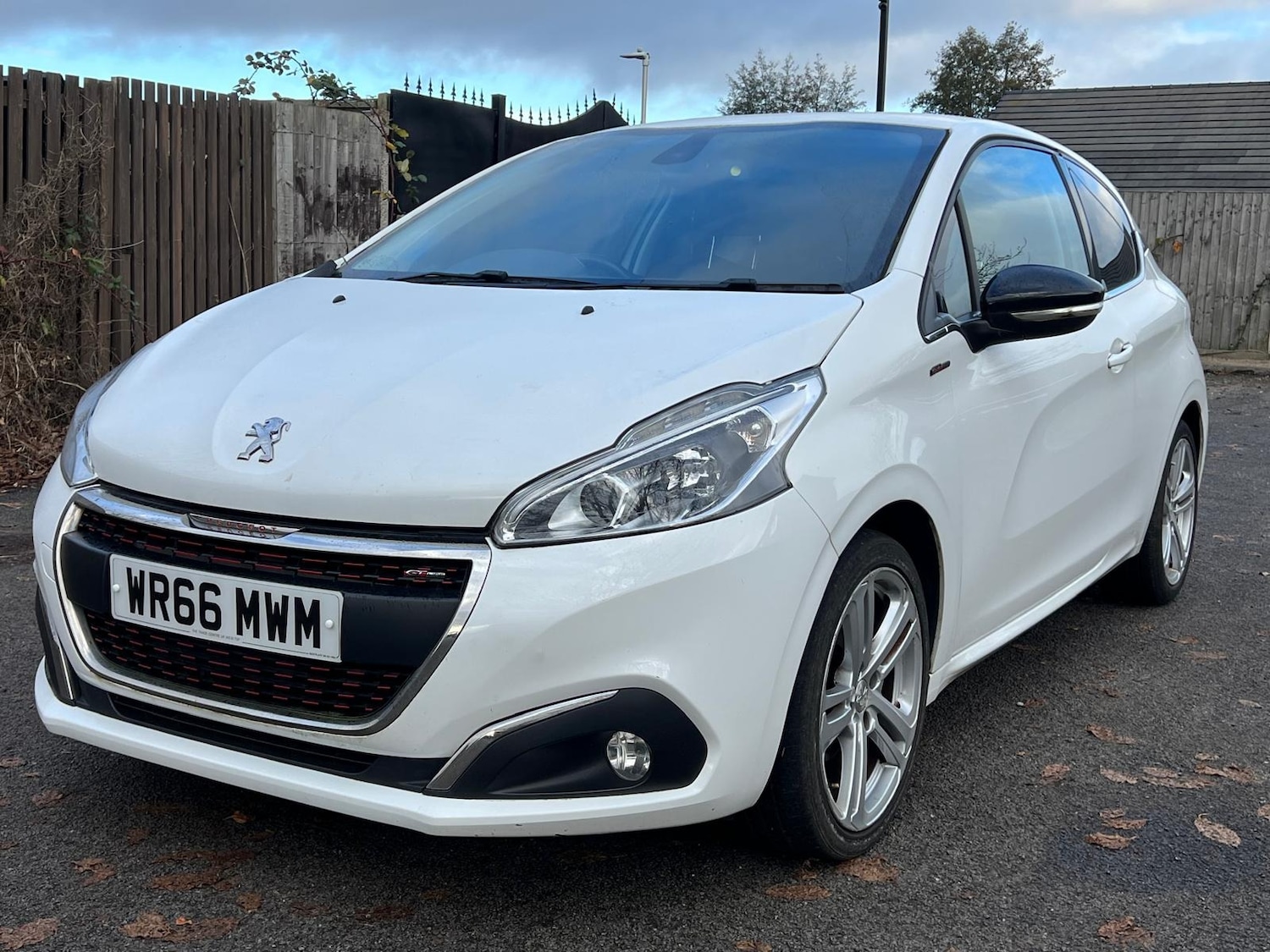Used Peugeot 208 2016 for sale - 76574220: Photo 6