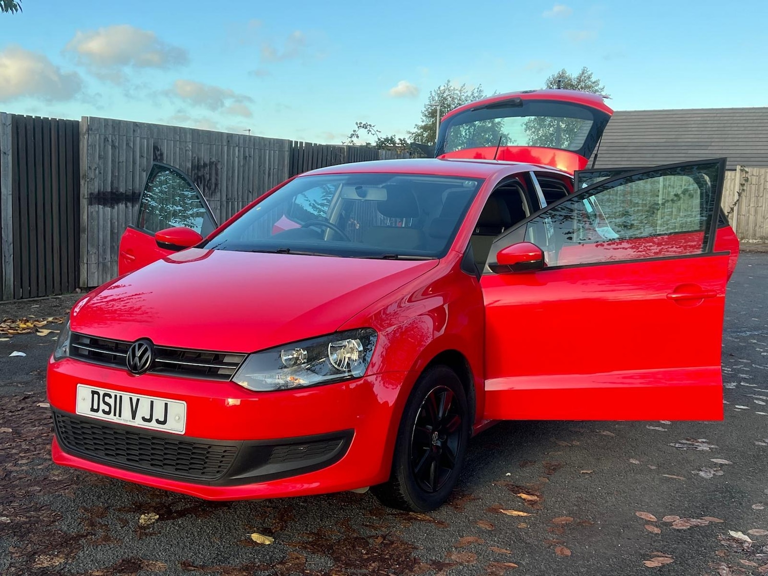 Used Volkswagen Polo 2011 for sale - 76371768: Photo 19