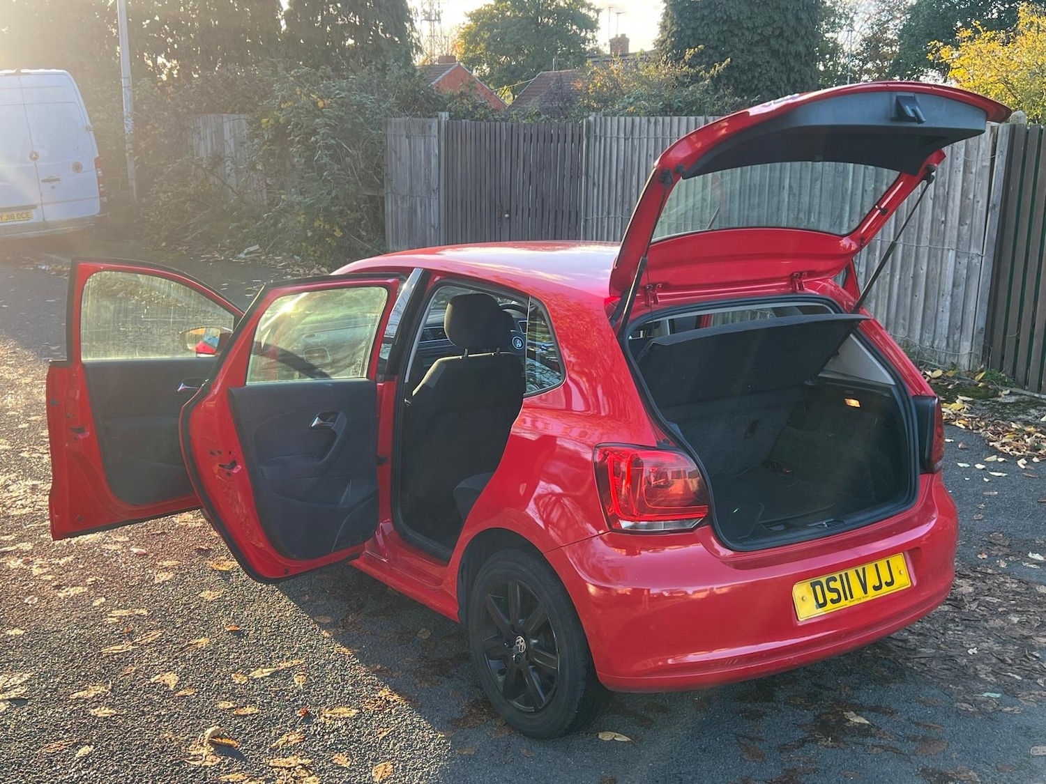 Used Volkswagen Polo 2011 for sale - 76371768: Photo 23