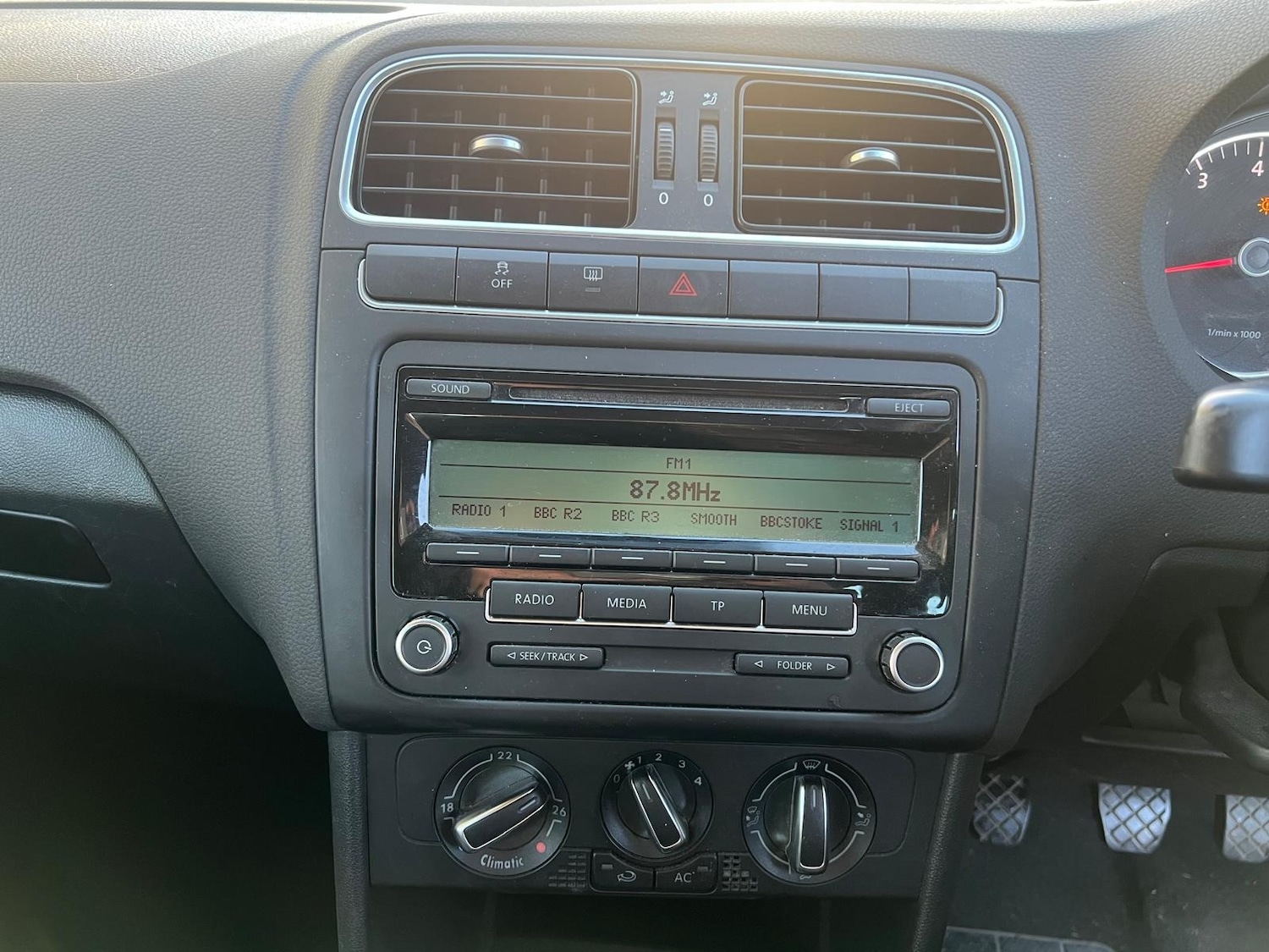 Used Volkswagen Polo 2011 for sale - 76371768: Photo 36