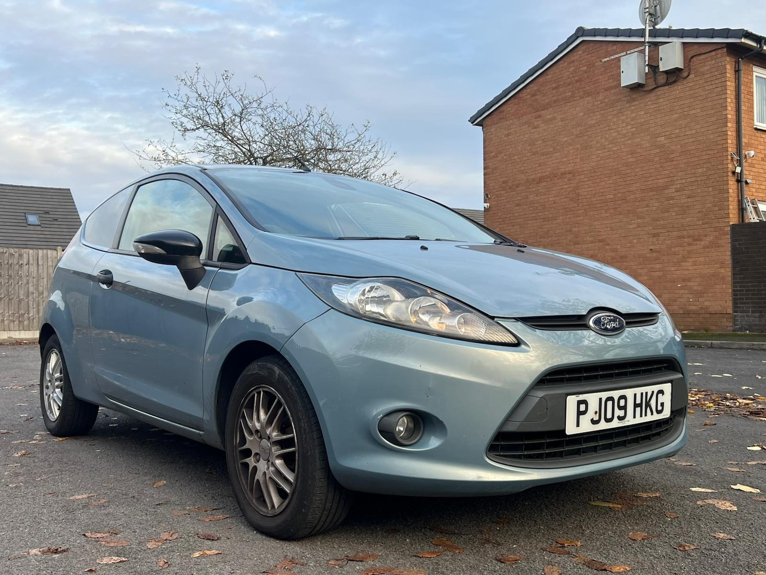 Used Ford Fiesta 2009 for sale - 76389427: Photo 2