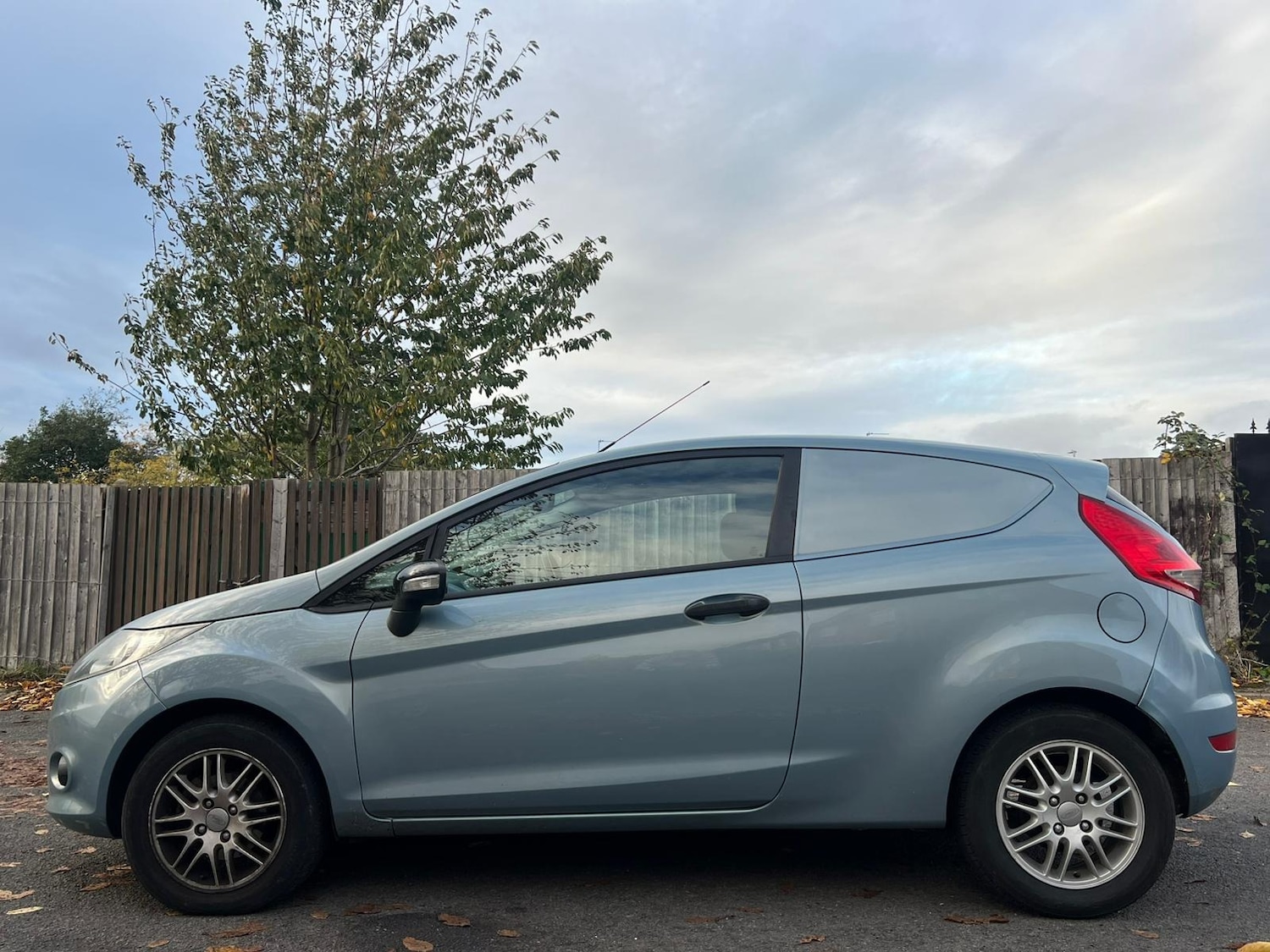 Used Ford Fiesta 2009 for sale - 76389427: Photo 5