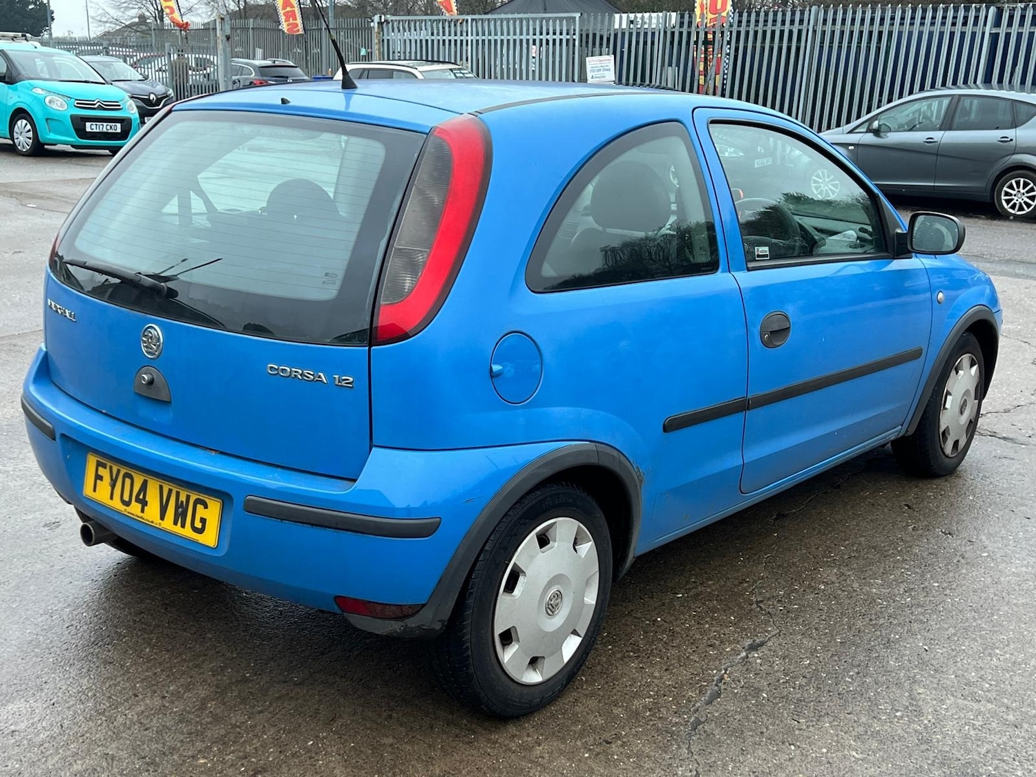 Used Vauxhall Corsa 2004 for sale - 77041039: Photo 10