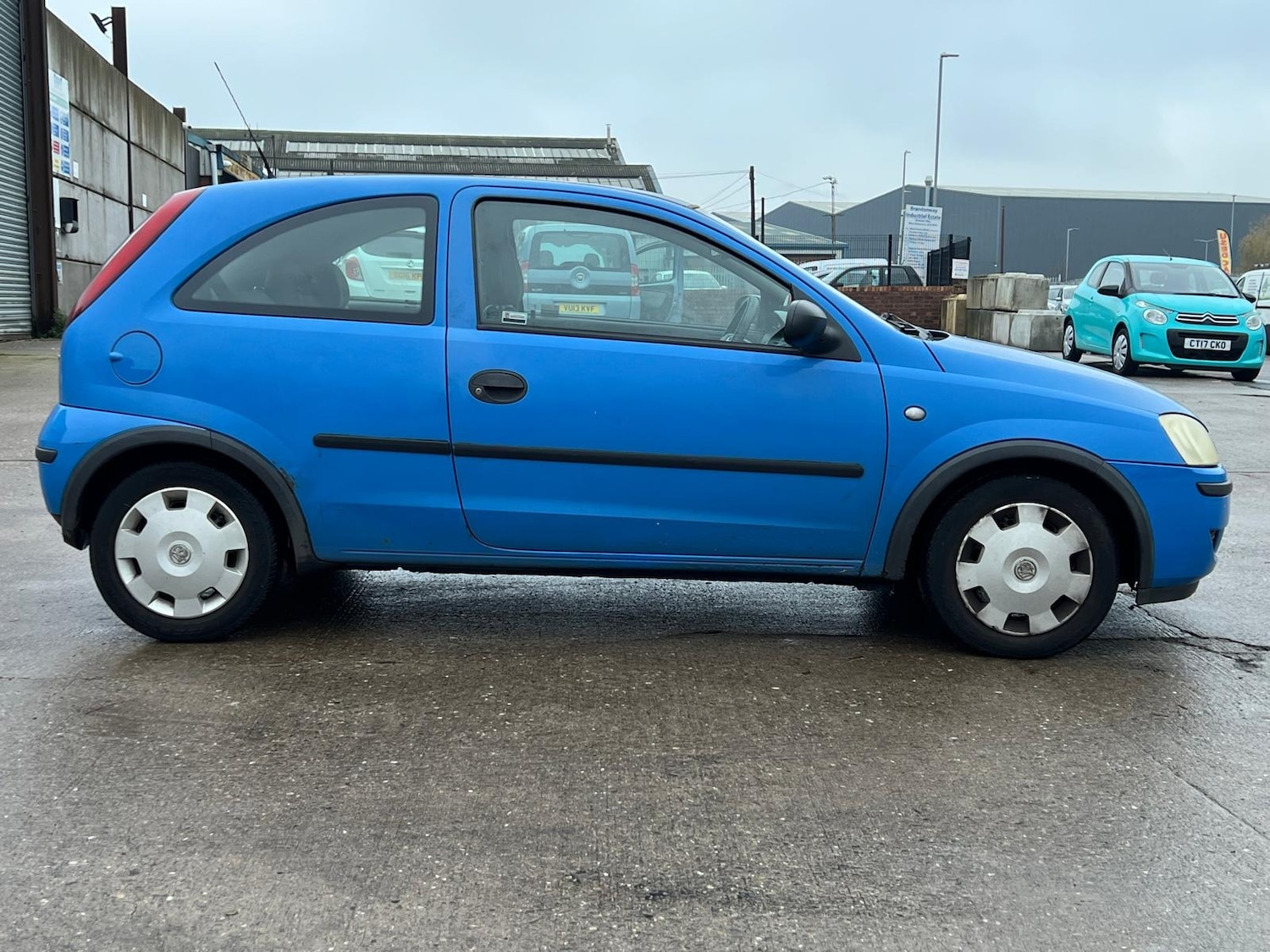 Used Vauxhall Corsa 2004 for sale - 77041039: Photo 11