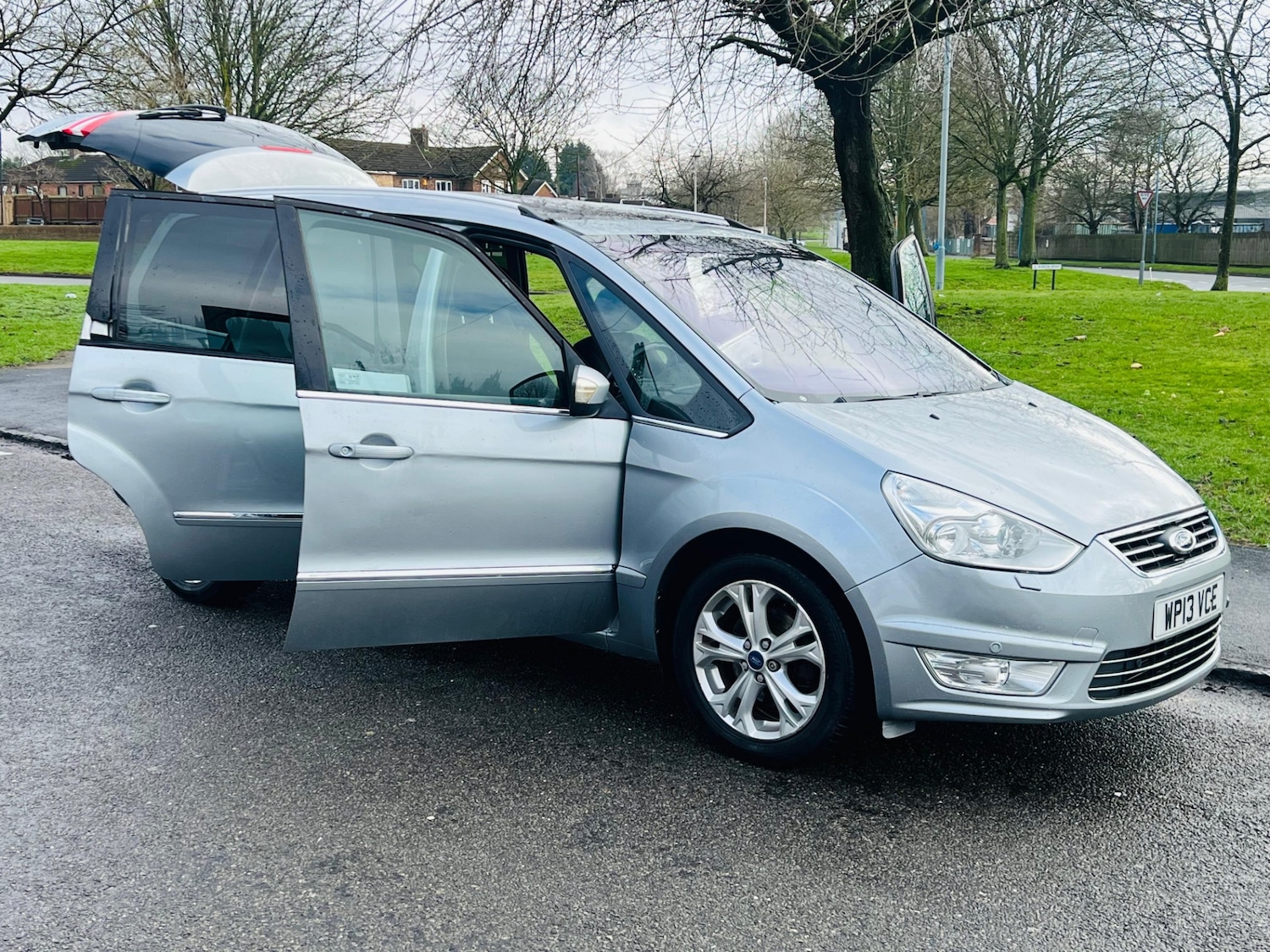 Used Ford Galaxy 2013 for sale - 77332356: Photo 17