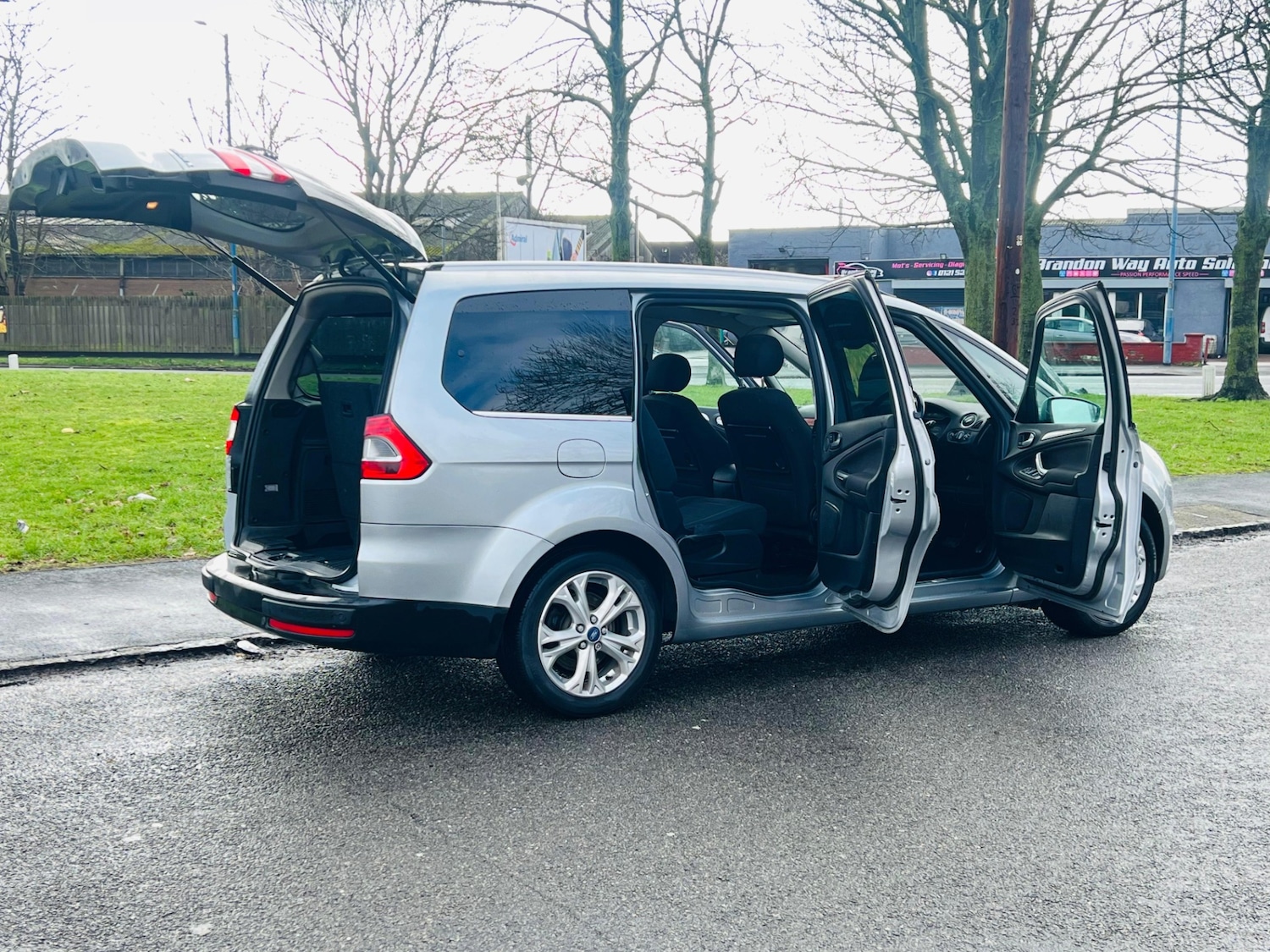 Used Ford Galaxy 2013 for sale - 77332356: Photo 25