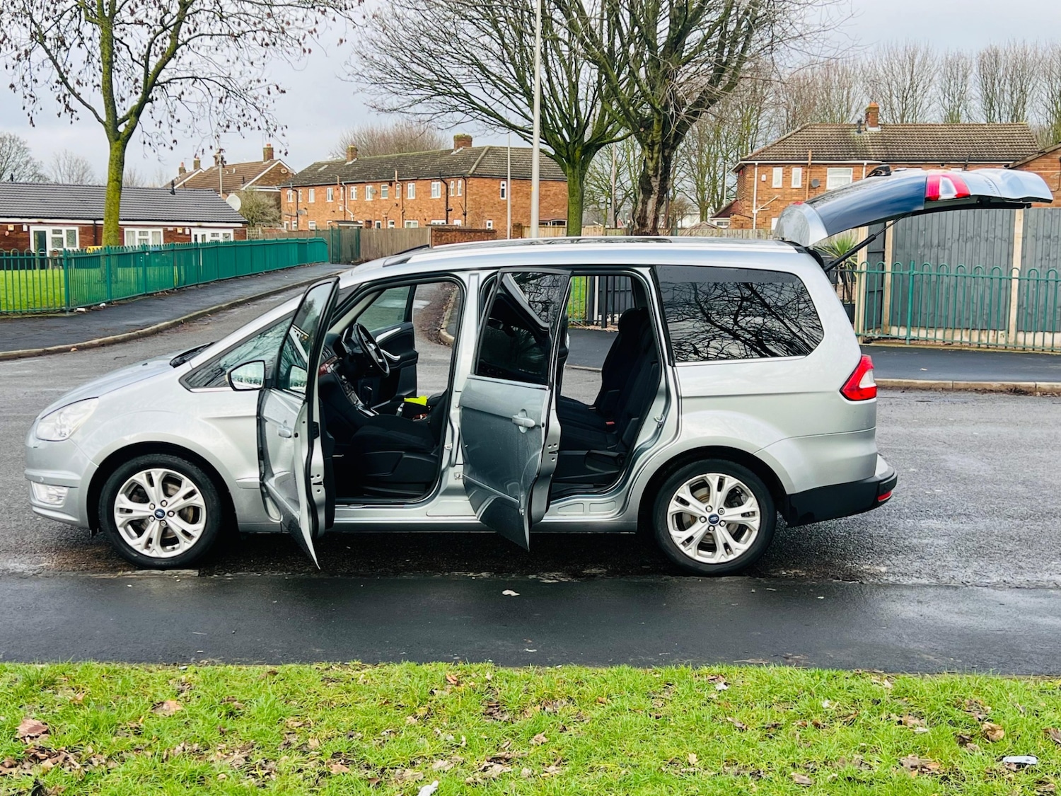 Used Ford Galaxy 2013 for sale - 77332356: Photo 30