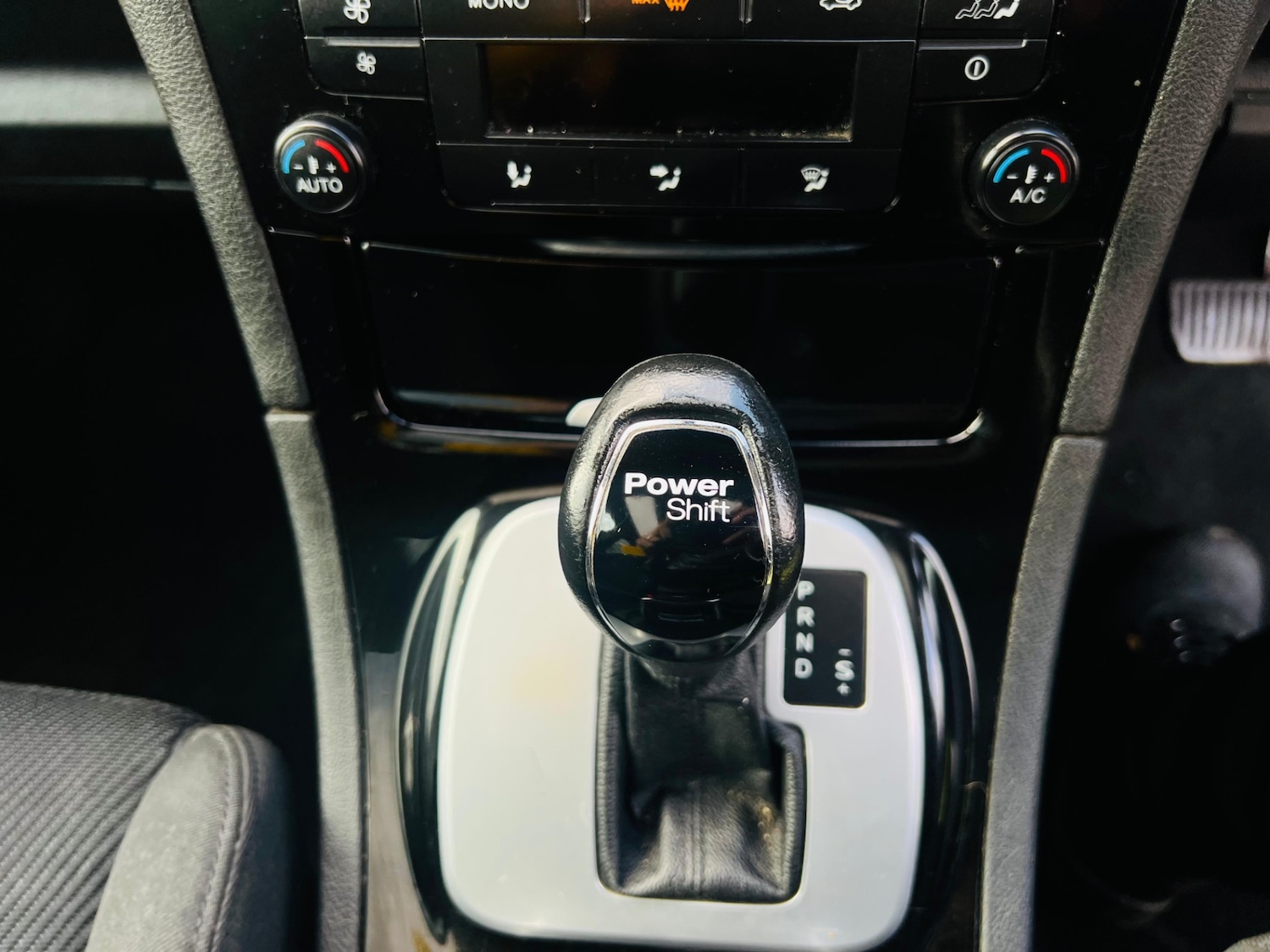 Used Ford Galaxy 2013 for sale - 77332356: Photo 42