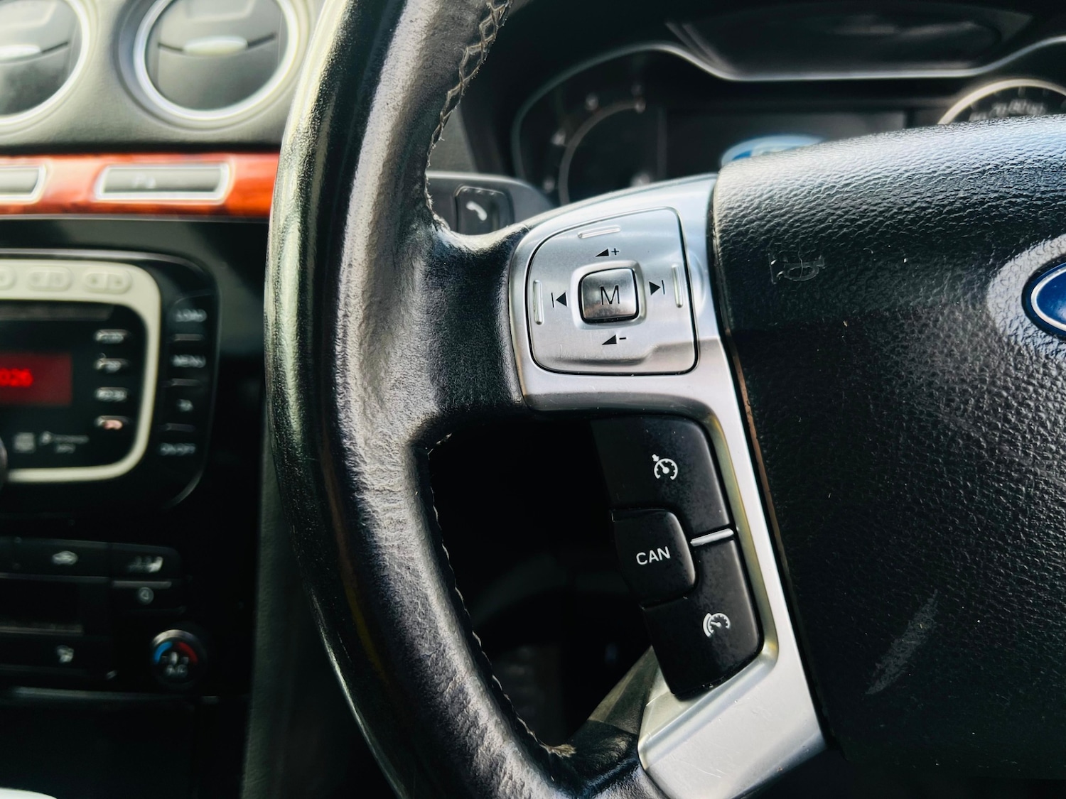 Used Ford Galaxy 2013 for sale - 77332356: Photo 46