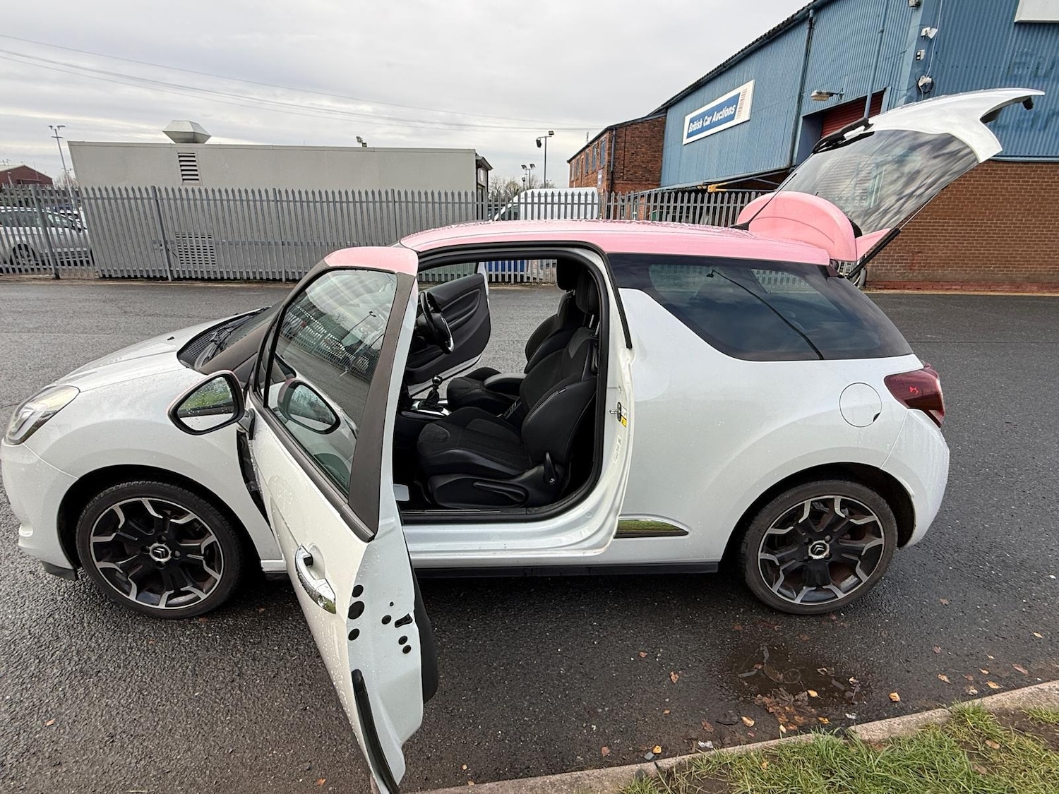 Used Citroen DS3 2015 for sale - 76772281: Photo 16