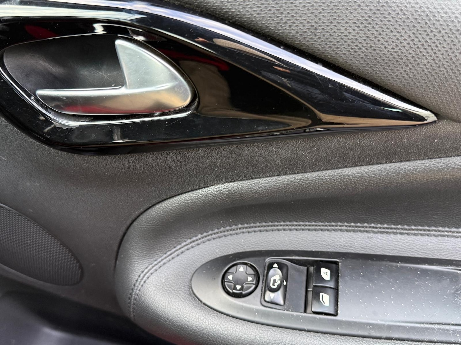 Used Citroen DS3 2015 for sale - 76772281: Photo 37