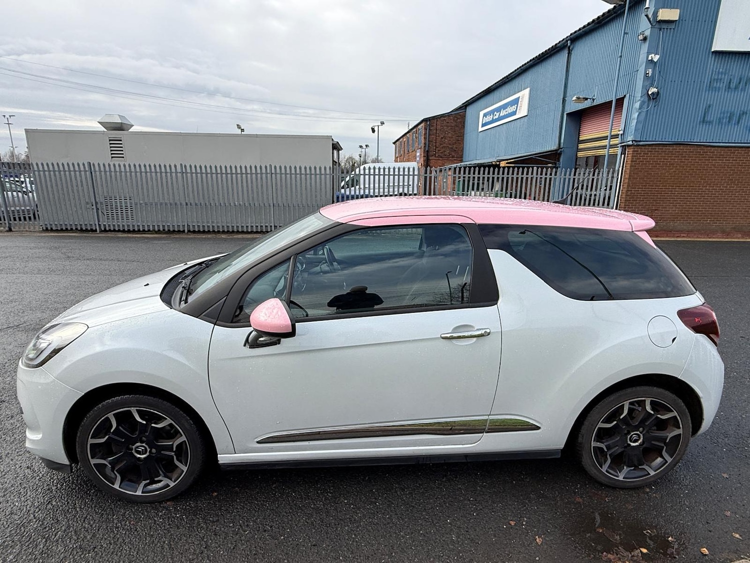 Used Citroen DS3 2015 for sale - 76772281: Photo 8