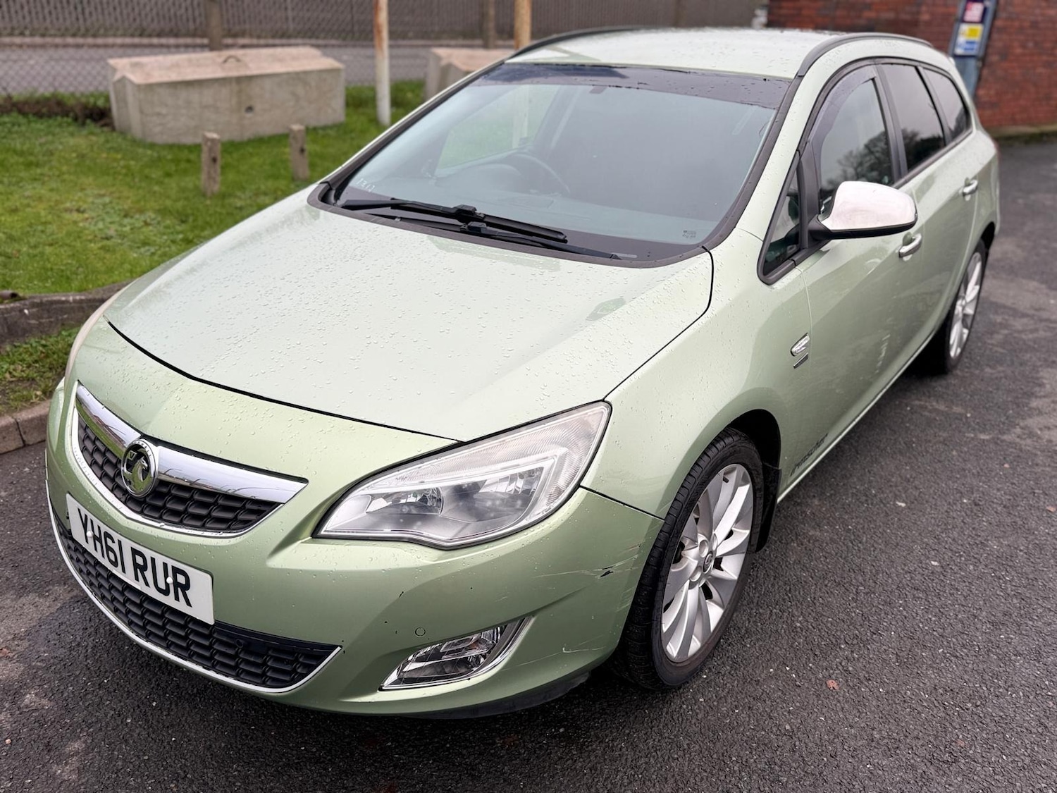 Used Vauxhall Astra 2011 for sale - 77060552: Photo 7