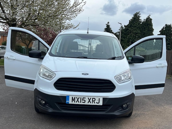 Used Ford Transit Courier 2015 for sale - 76176117: Photo 22