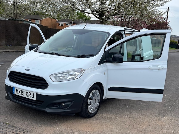 Used Ford Transit Courier 2015 for sale - 76176117: Photo 26