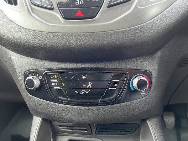 Used Ford Transit Courier 2015 for sale - 76176117: Photo 36