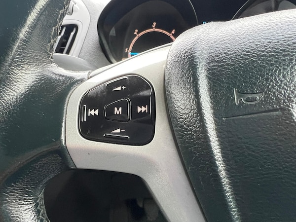 Used Ford Transit Courier 2015 for sale - 76176117: Photo 39