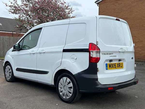 Used Ford Transit Courier 2015 for sale - 76176117: Photo 8