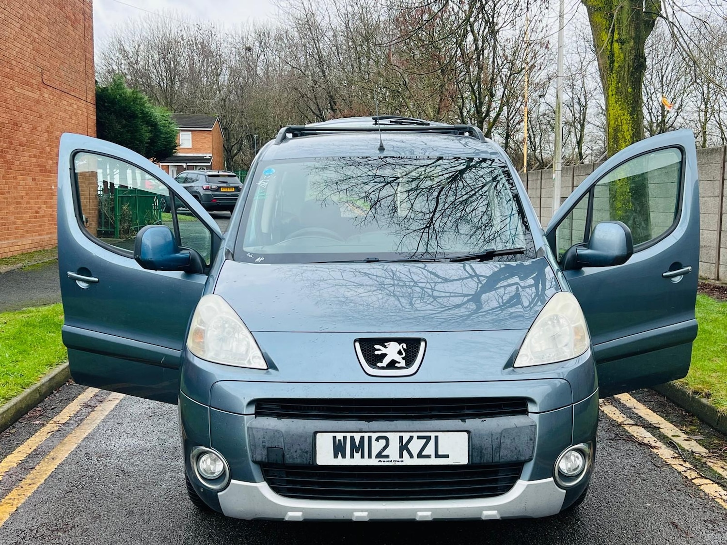 Used Peugeot Partner Tepee 2012 for sale - 77332192: Photo 18