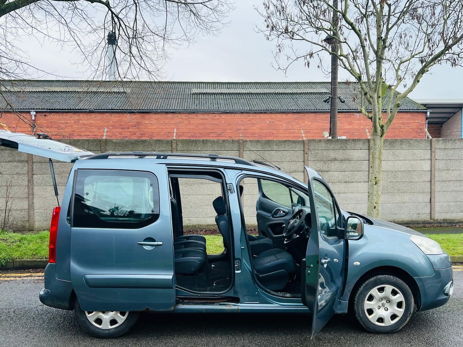 Used Peugeot Partner Tepee 2012 for sale - 77332192: Photo 23