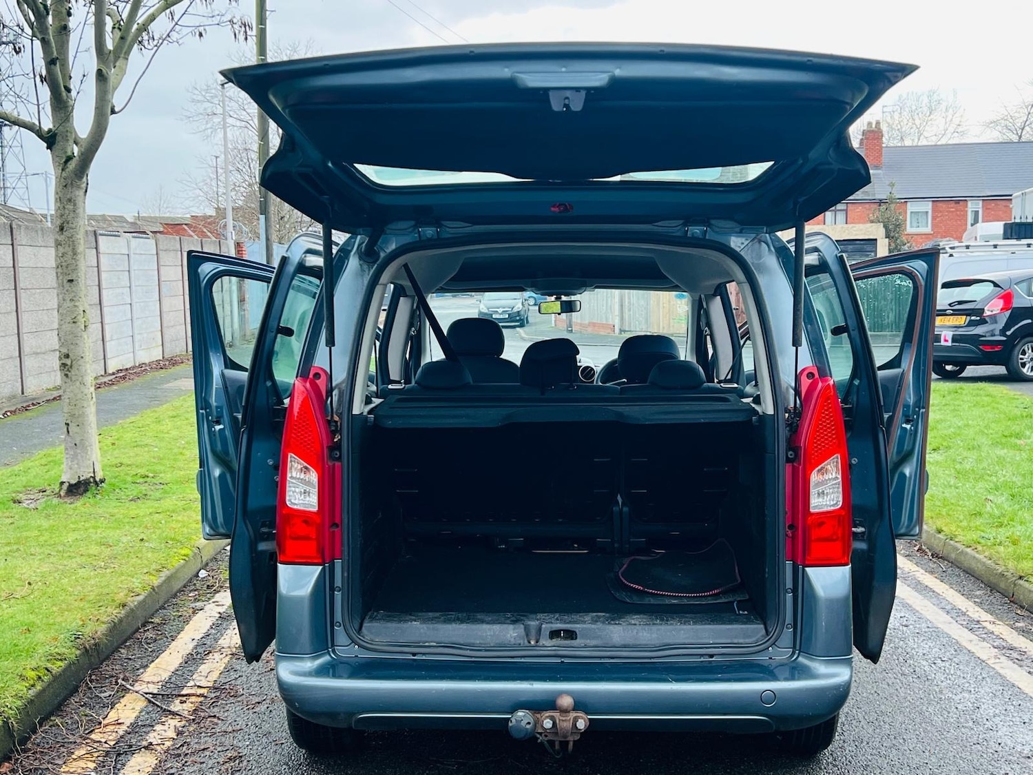 Used Peugeot Partner Tepee 2012 for sale - 77332192: Photo 24