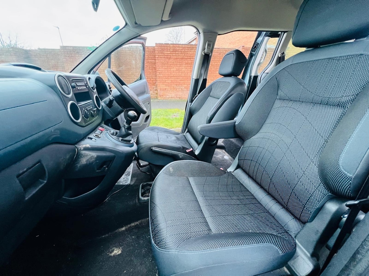 Used Peugeot Partner Tepee 2012 for sale - 77332192: Photo 28