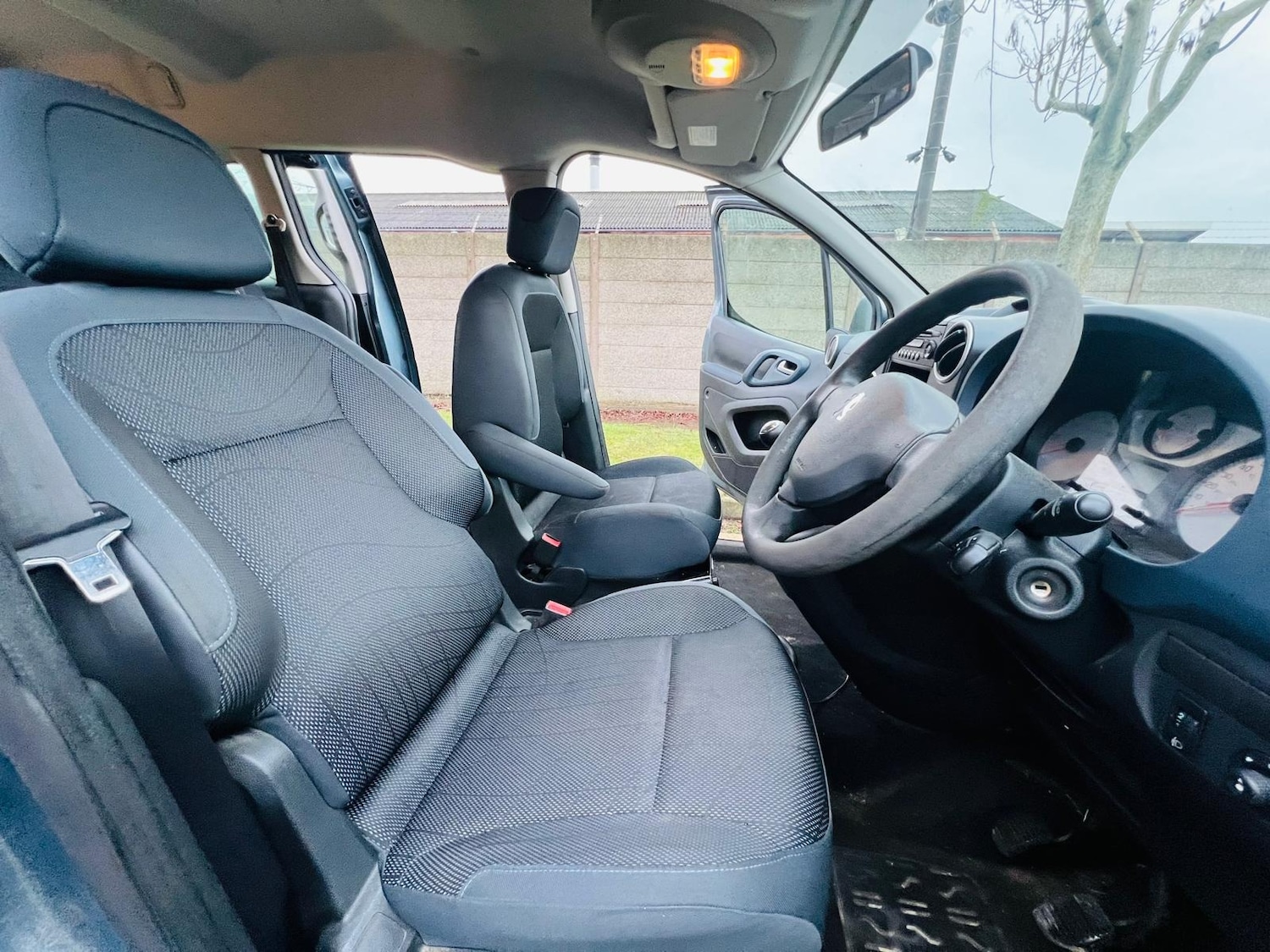 Used Peugeot Partner Tepee 2012 for sale - 77332192: Photo 30