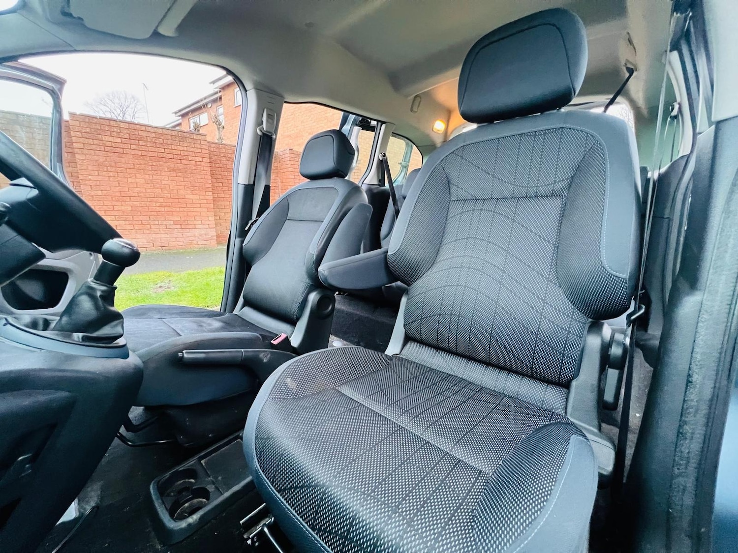 Used Peugeot Partner Tepee 2012 for sale - 77332192: Photo 33