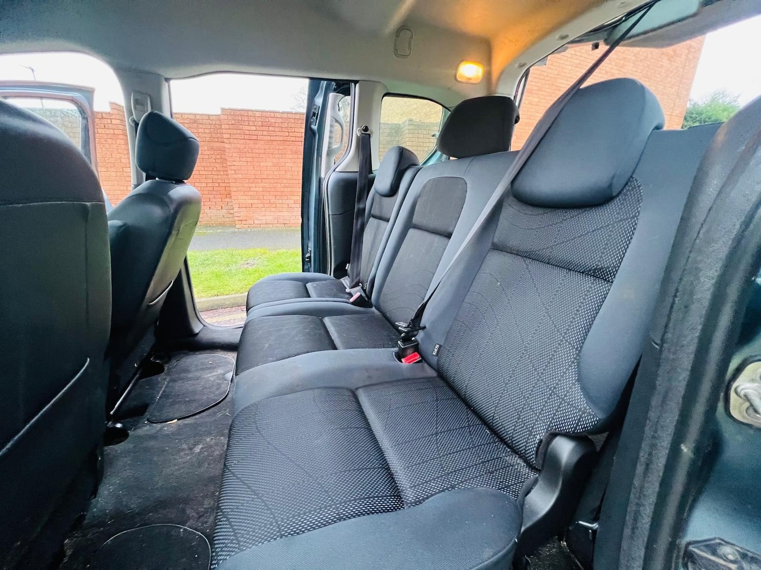 Used Peugeot Partner Tepee 2012 for sale - 77332192: Photo 34