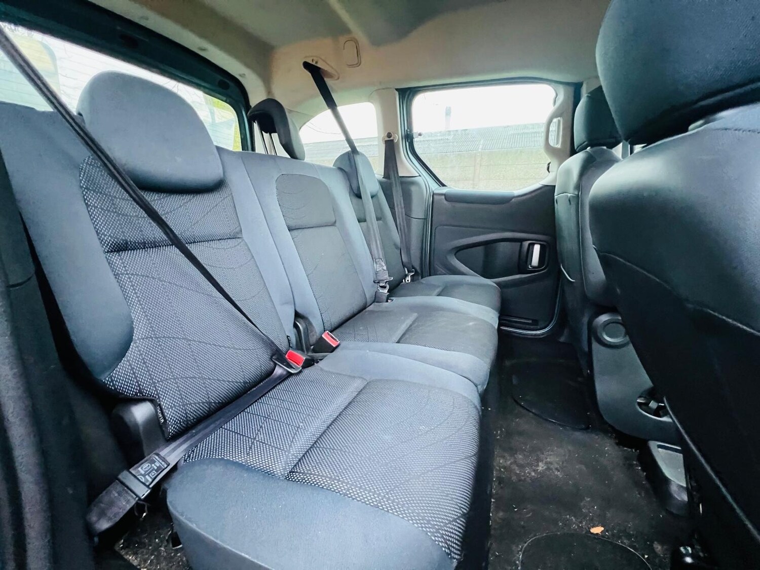 Used Peugeot Partner Tepee 2012 for sale - 77332192: Photo 35