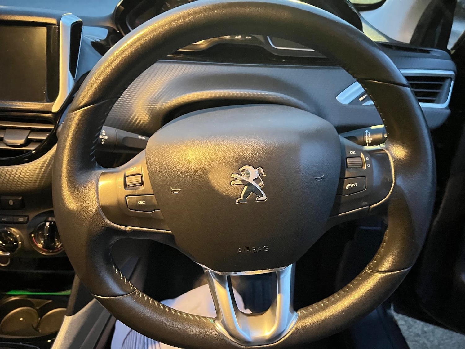 Used Peugeot 2008 2015 for sale - 76176102: Photo 19