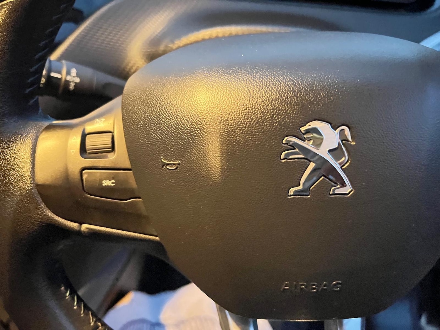 Used Peugeot 2008 2015 for sale - 76176102: Photo 20