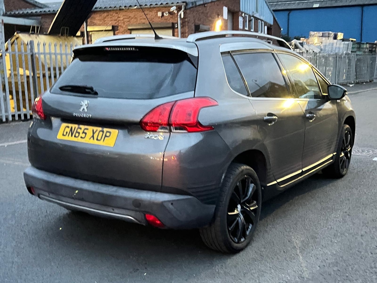 Used Peugeot 2008 2015 for sale - 76176102: Photo 40