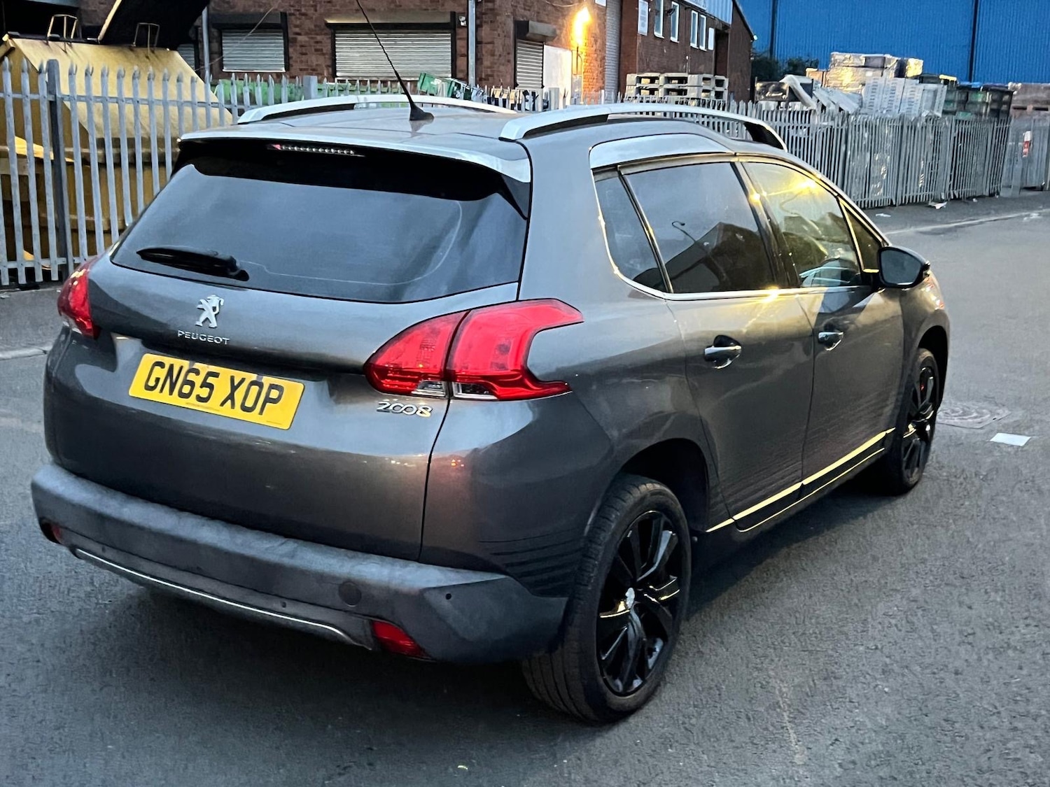 Used Peugeot 2008 2015 for sale - 76176102: Photo 41