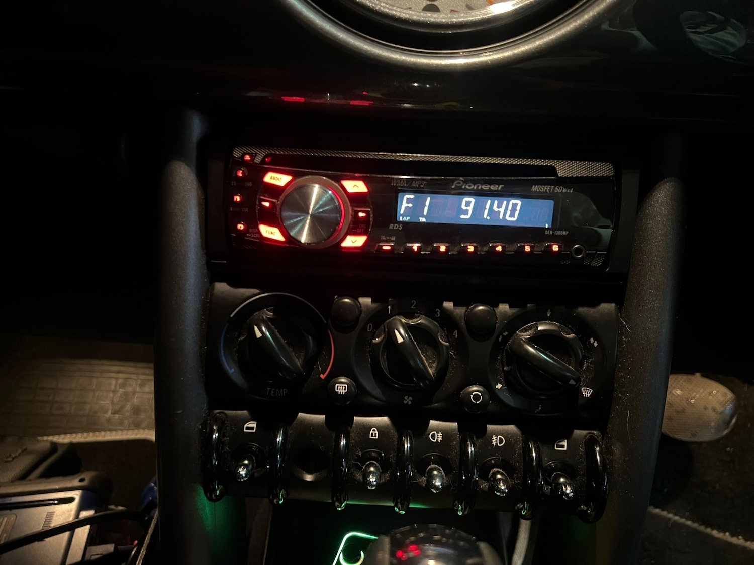 Used MINI Convertible 2005 for sale - 77698505: Photo 16