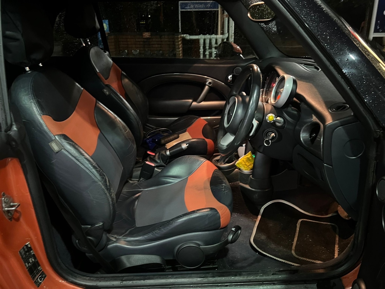 Used MINI Convertible 2005 for sale - 77698505: Photo 18