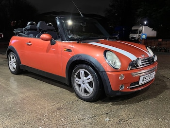 Used MINI Convertible 2005 for sale - 77698505: Photo