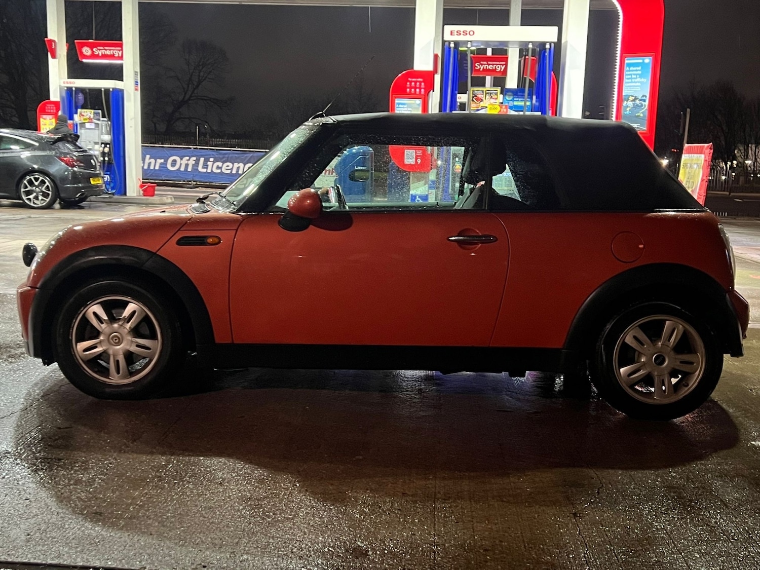 Used MINI Convertible 2005 for sale - 77698505: Photo 27