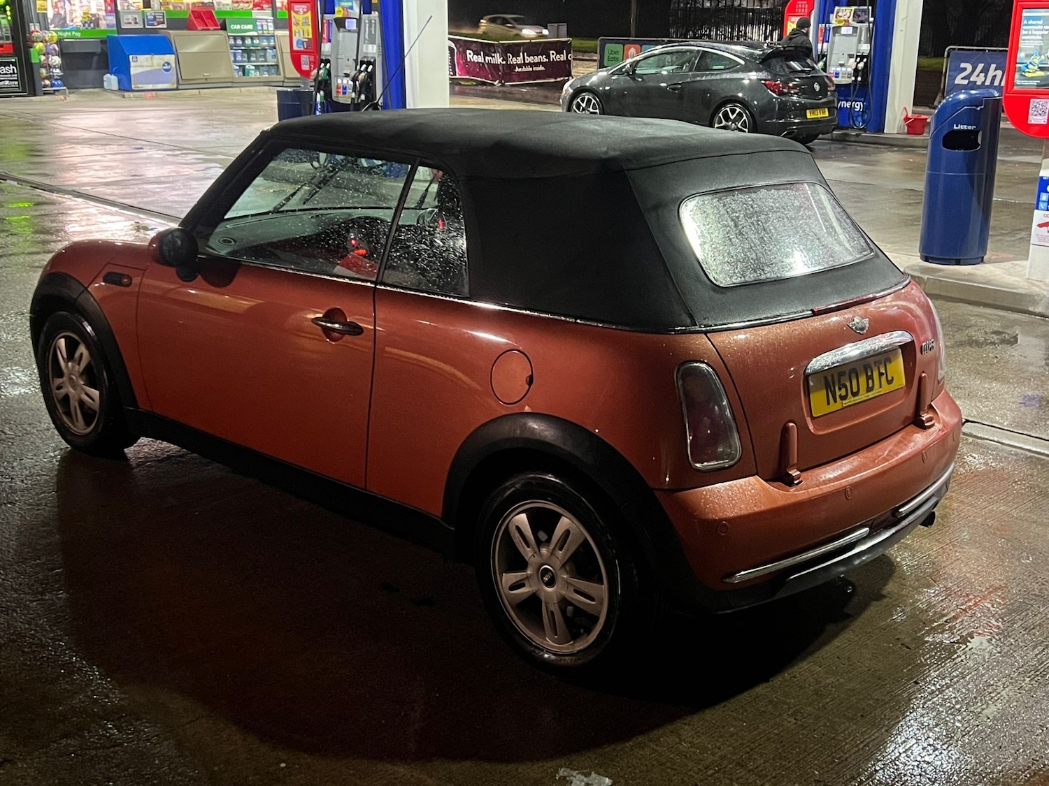 Used MINI Convertible 2005 for sale - 77698505: Photo 30