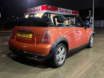 Used MINI Convertible 2005 for sale - 77698505: Photo