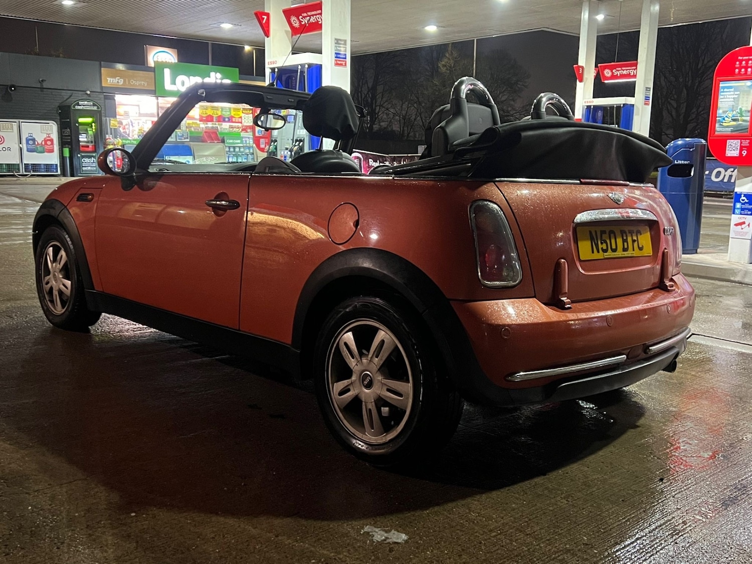 Used MINI Convertible 2005 for sale - 77698505: Photo 9