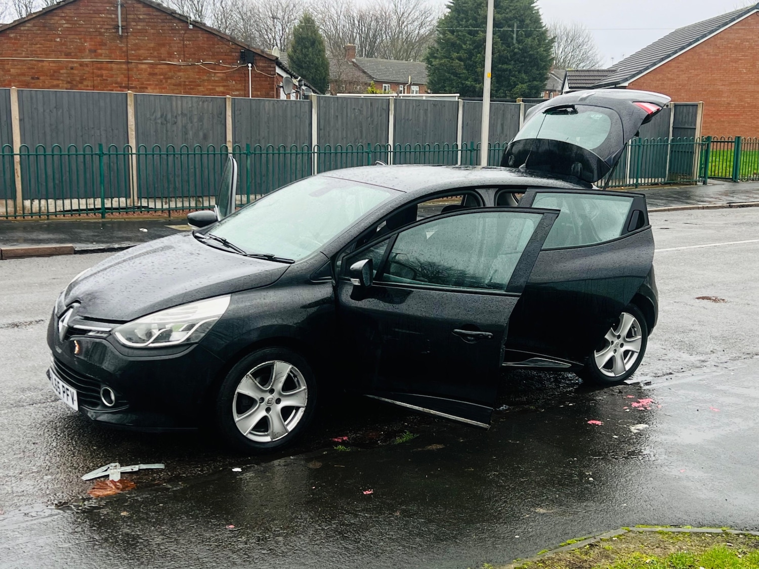 Used Renault Clio 2015 for sale - 77532153: Photo 12