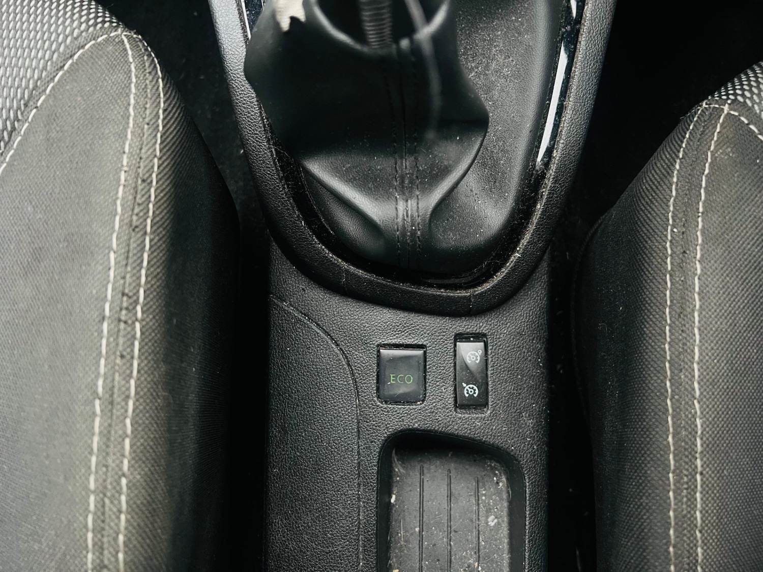 Used Renault Clio 2015 for sale - 77532153: Photo 24