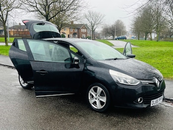 Used Renault Clio 2015 for sale - 77532153: Photo