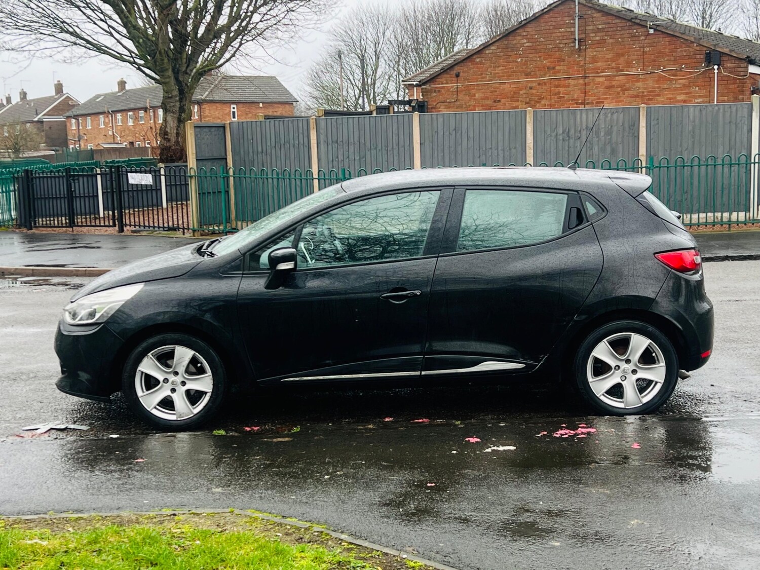 Used Renault Clio 2015 for sale - 77532153: Photo 38