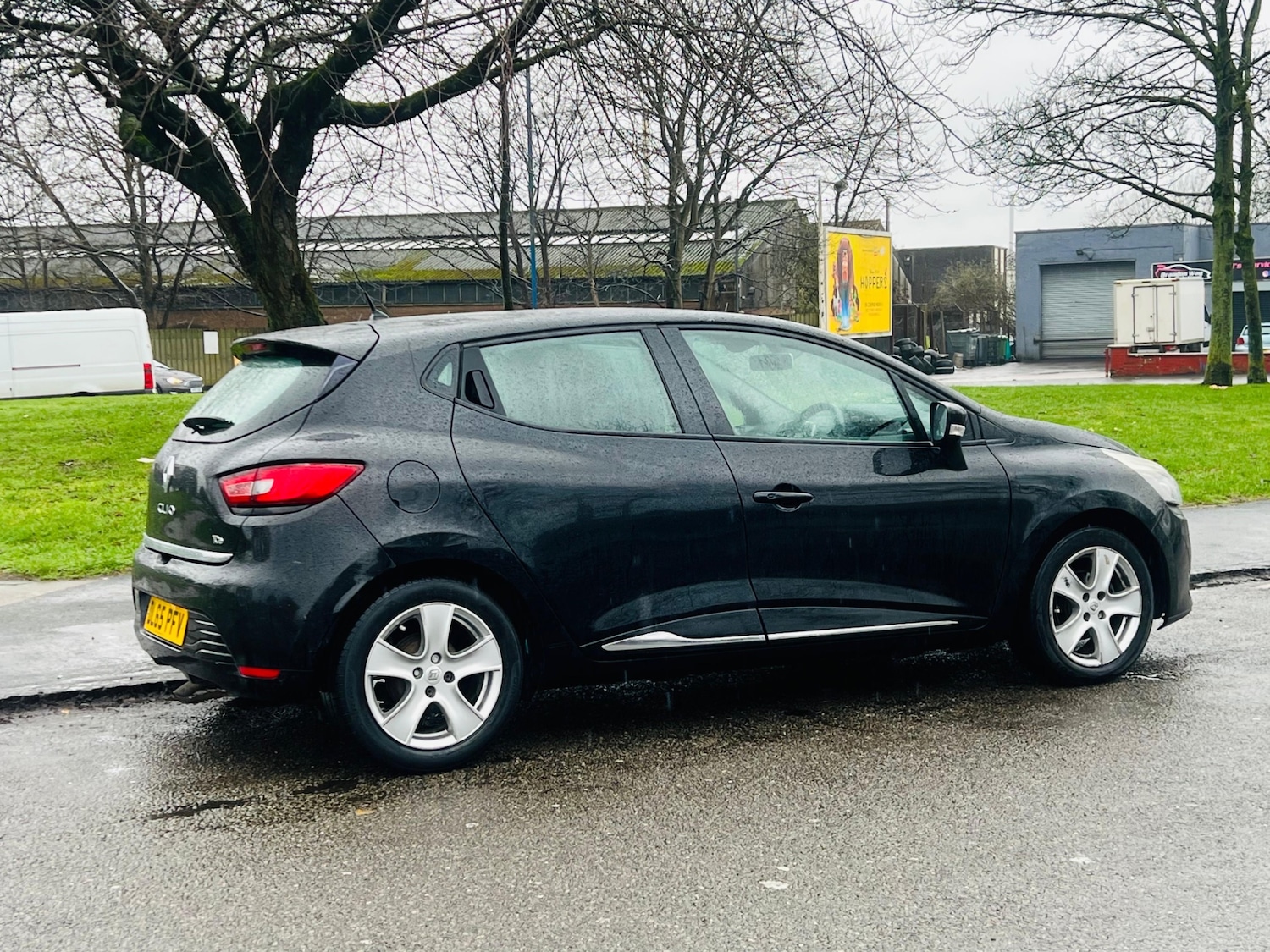 Used Renault Clio 2015 for sale - 77532153: Photo 42