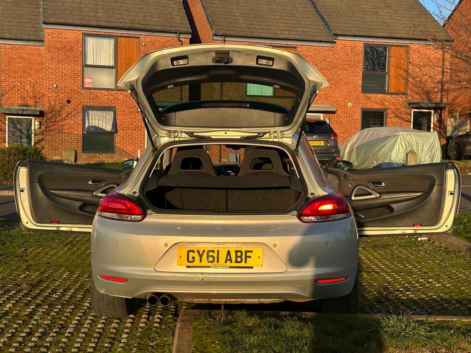 Used Volkswagen Scirocco 2011 for sale - 77067514: Photo 14