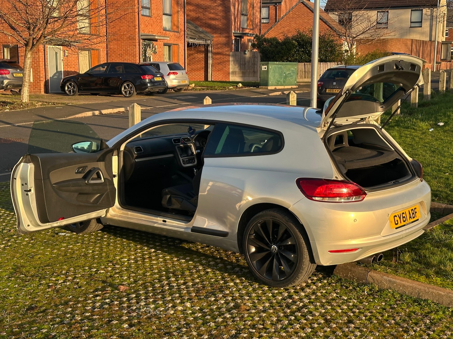 Used Volkswagen Scirocco 2011 for sale - 77067514: Photo 15