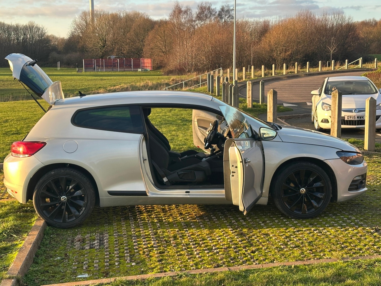 Used Volkswagen Scirocco 2011 for sale - 77067514: Photo 24